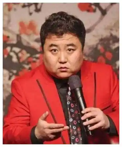 贾玲搭档冯巩爆红,师出同门后却被判入狱,涉嫌诈骗百万.