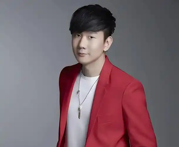 娱乐圈八卦:林俊杰与赵露思的互动,是真情还是虚伪?