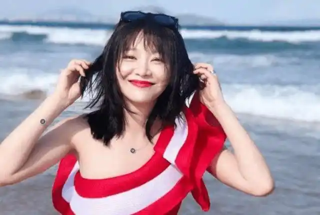 不过王维维未来的路还有很长,她只不过是短暂的通过这部作品有了一定