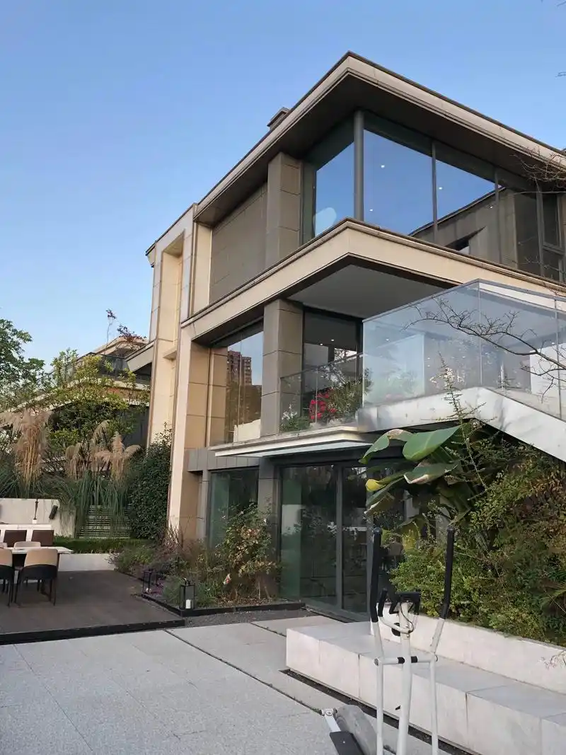 纯板式通透带双阳台 每家每户做到独立私家花园入户 #别墅93 #好房