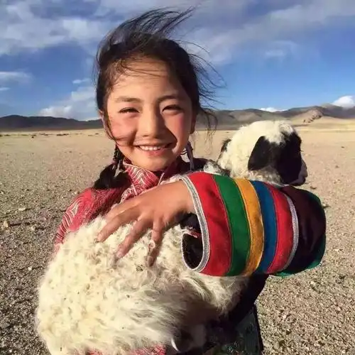 是孩子发自内心的纯真的微笑输12微笑总是最美的.the end