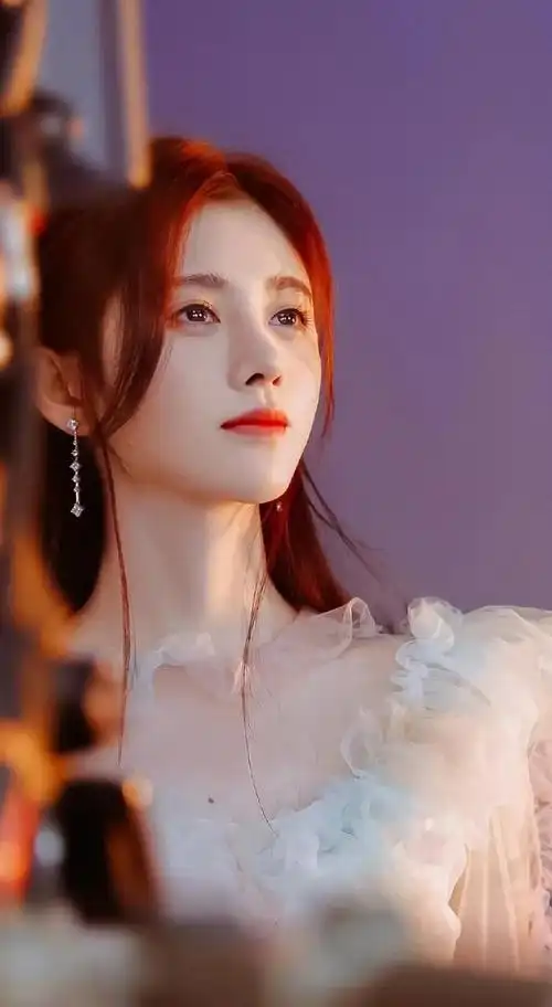 鞠婧祎高清唯美写真,清纯可人!__财经头条