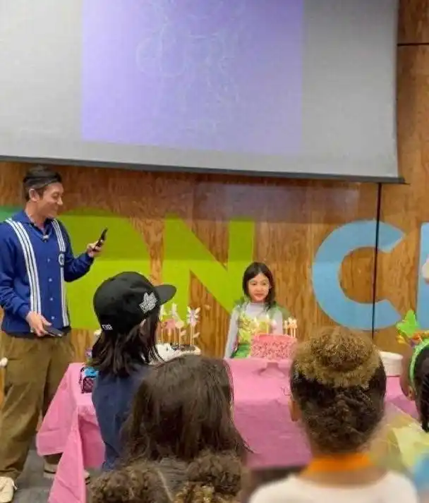 大家有没有听说最近陈冠希家的小公主过生日了?