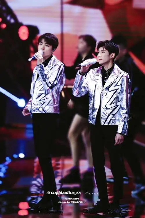 愚人节站姐团建