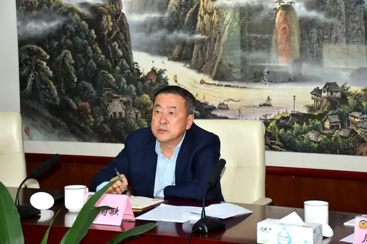 王虎善向市政协经济委通报统计工作