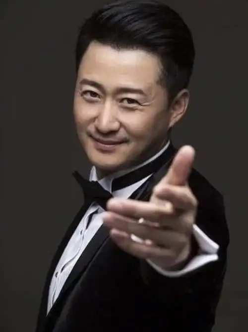 有满清血统的明星:格格关晓彤,慈禧一脉那英,李宗翰来头可不小