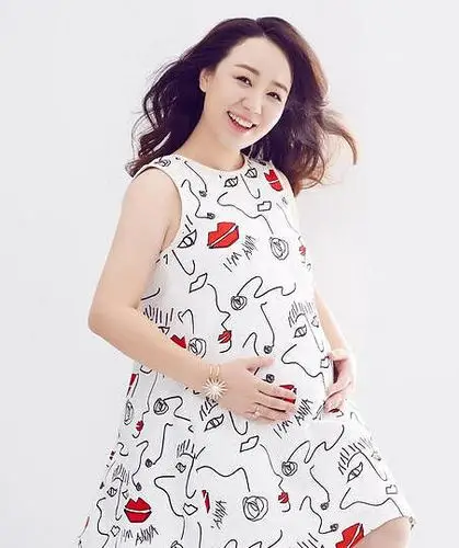 关凌宣布怀二胎 晒大肚写真(图)