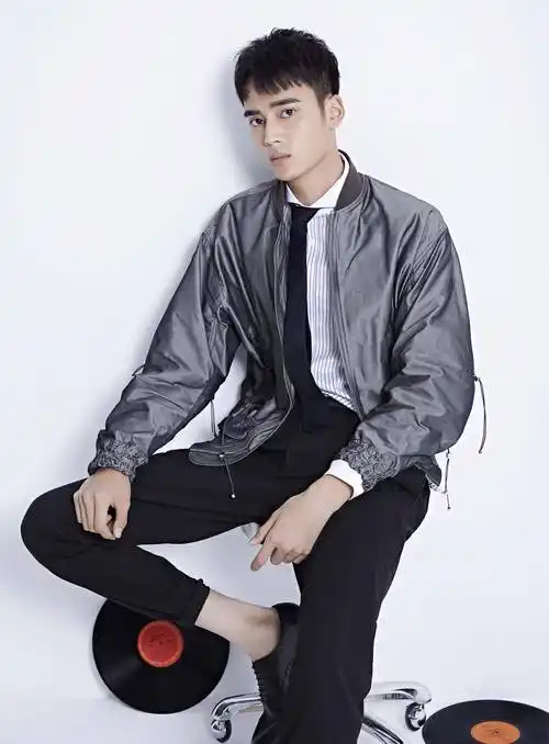 盘点娱乐圈身高超190的男星,吸的都是仙气_cm_于小彤_高以翔