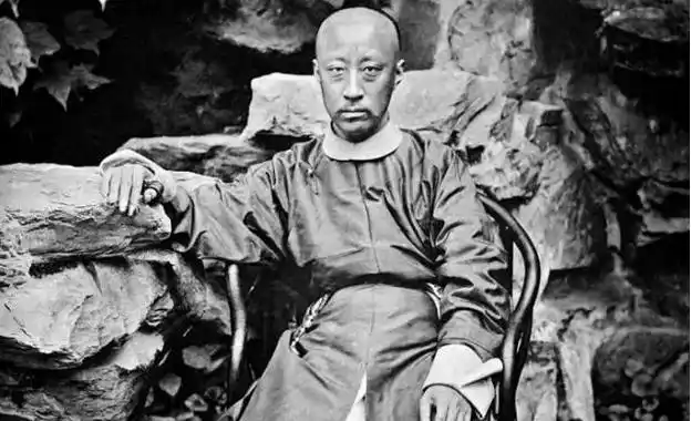 这四个字毁了大清, 给了中国百年屈辱, 如今同样在害我们!