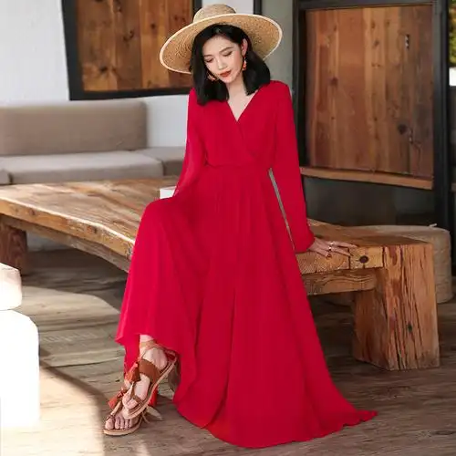 旅游衣服女出游拍照沙滩连衣裙长款超仙飘逸大摆红色海边度假长裙