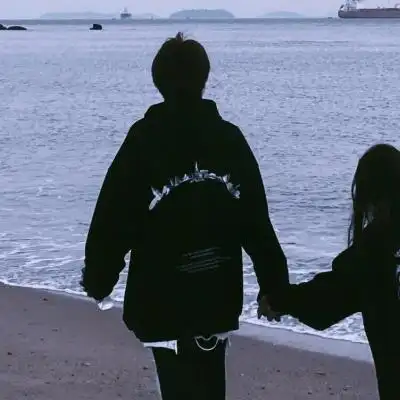 祁宋ins真人恩爱情头一对两张_情侣头像_我要个性网