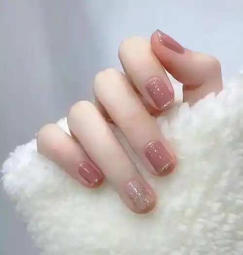 女生_指甲_颜色