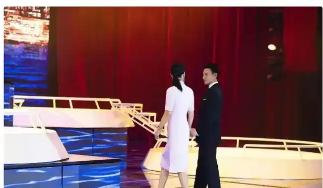 那英与刘德华共同演绎《东方之珠》回忆香港回归岁月,令人怀念!