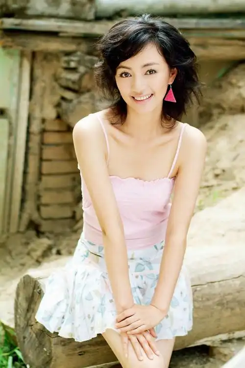 四小青衣之文静大气罗海琼