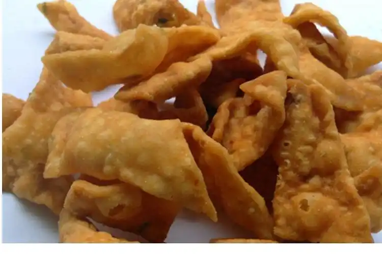 江西赣南特产豆巴瓦角酥三角酥豆角酥500g香辣咸酥休闲零食包邮