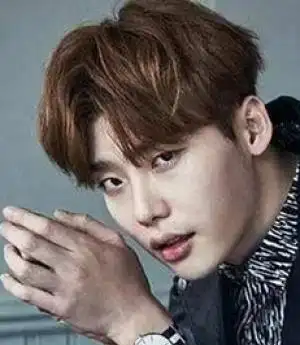 韩式中分发型 文艺范十足的潮男中分头