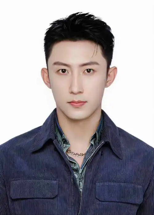 内娱男明星的证件照##黄景瑜林陆骁