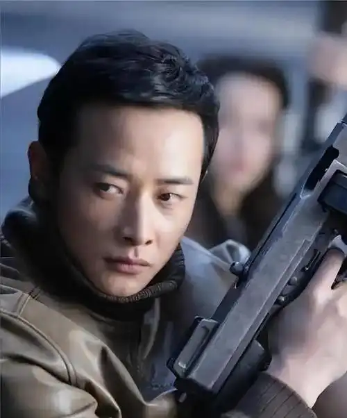 央视出品40集公安刑侦大剧罗晋肖央领衔这剧熬夜也得看