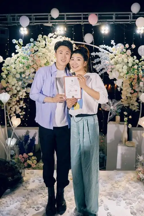 王心迪成功求婚徐梦桃##徐梦桃说真爱是彼此温暖彼此扶持