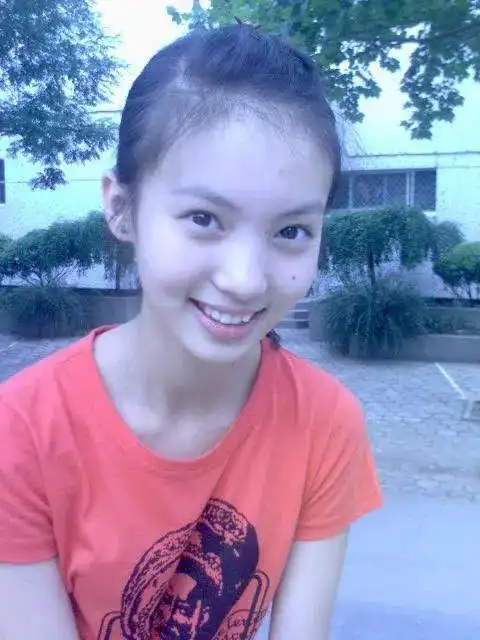 金晨到底是颜值担当还是整容过度