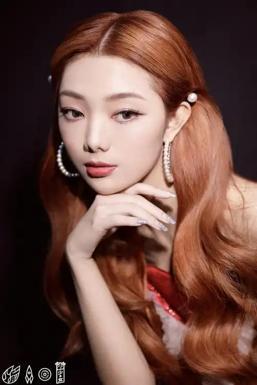 李紫婷橘发优雅写真图片17