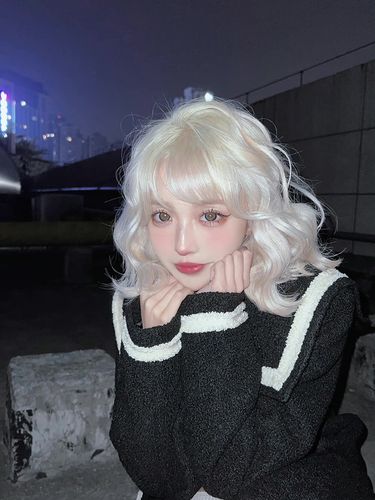 网红主播假发羊毛卷个性银白色短发锁骨自然短卷发日常整顶假发