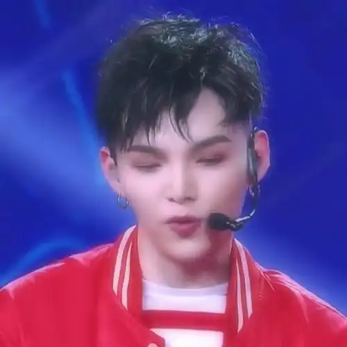 朱星杰 头像/自制自调/二传注明堆糖 卿辰-.拿图点赞/收藏.