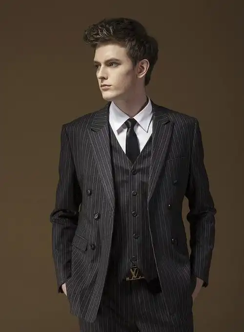 isbc什么样的男人适合穿条纹西装