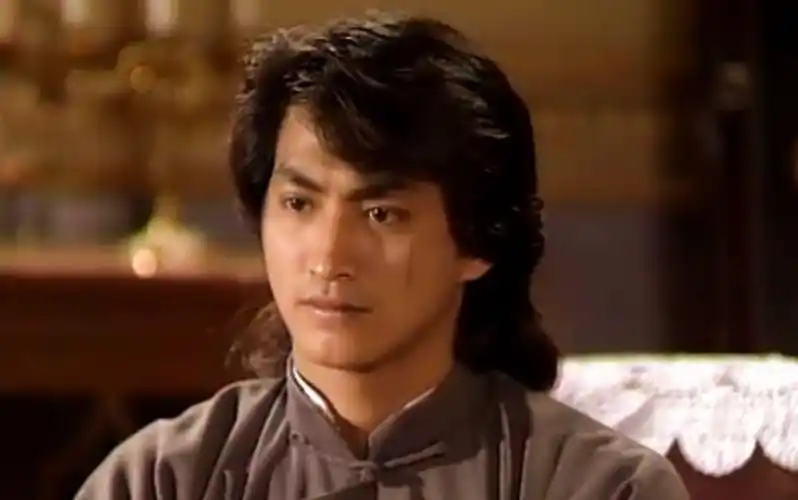 华英雄决战两大劲敌中间背景音乐更经典