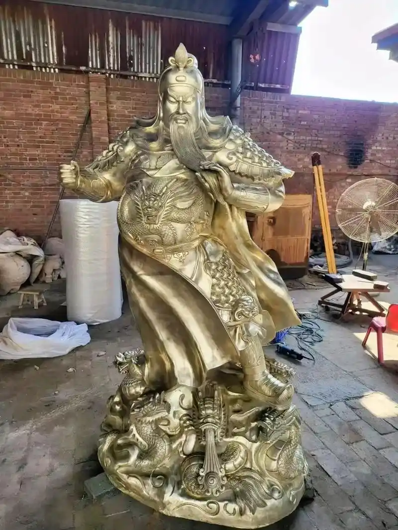 三国之五虎上将关羽!手工纯铜关公!#关公像 #关羽 #手工  - 抖音