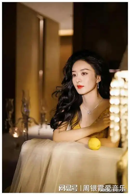 赵丽颖白玉兰失利后第一天顶奢珠宝戴比尔斯官宣其为品牌代言人