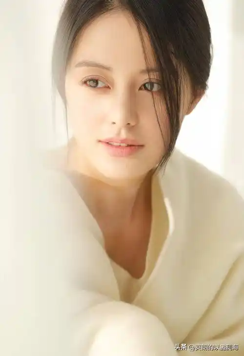 盈盈笑容:王力可