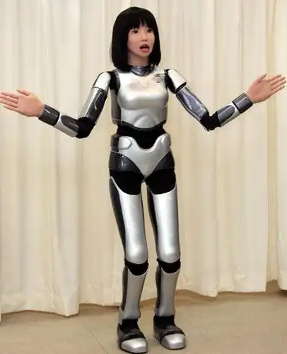 机器人模特亮相东京时装周(组图)