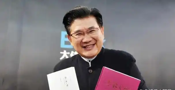 曹可凡:吃原味大肠走红,与薛之谦结怨,《金星秀》停播与他有关