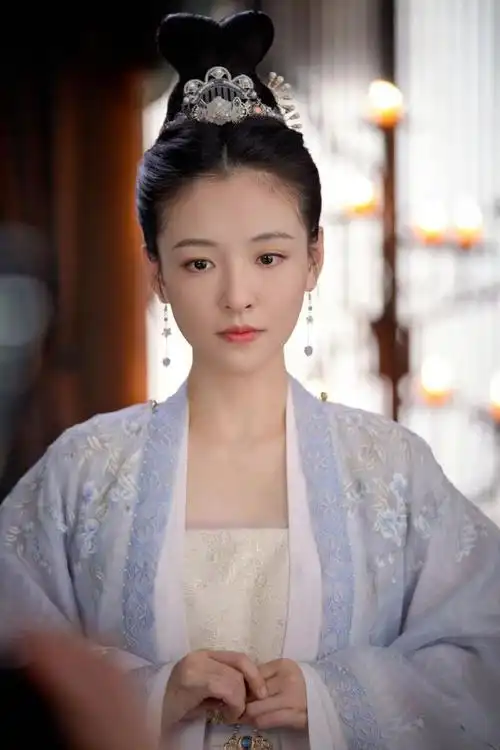 吴倩七年前后对比##吴倩一部剧两个声音