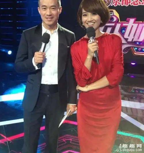 2011年,在主持了《快乐蓝天下·中国梦想秀》,央视的《天天乐》节目后