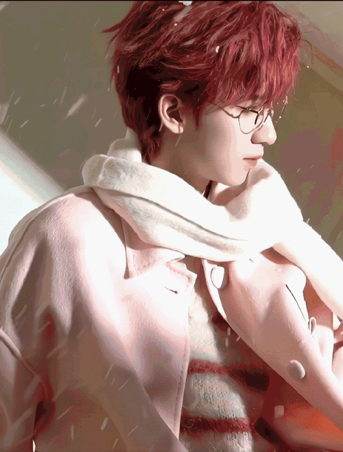 #贺峻霖粉色雪兔#