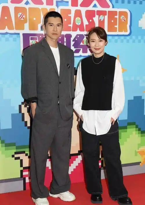 陈自瑶借好友连诗雅老公一用与陈家乐玩啜乒乓球好狂野