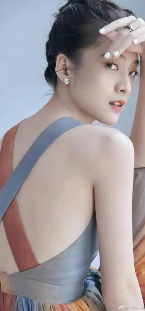 40张美图:25岁张雪迎,写真大片撩人不靠尺度靠气质