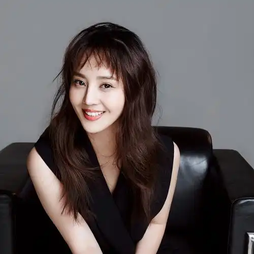 毕业北京电影学院09级表演系本科,中国内地女演员