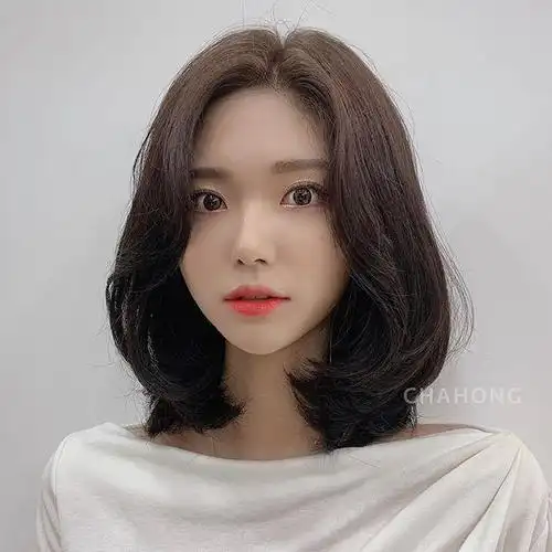 2020年大势法式短发图鉴!显瘦遮肉的蓬松弧度超迷人