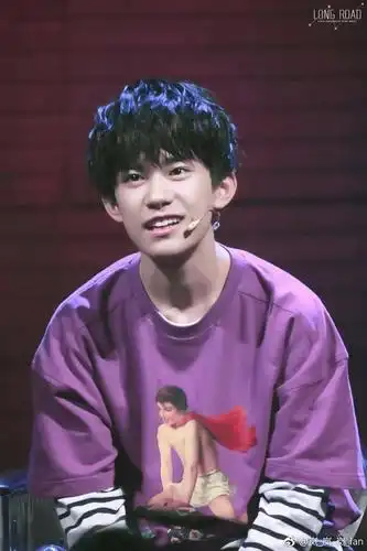 帅帅的易烊千玺 - 堆糖,美图壁纸兴趣社区