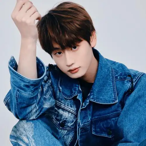 刘彰头像|记得带伞,我可不会为你撑起使… - 高清图片,堆糖,美图壁纸