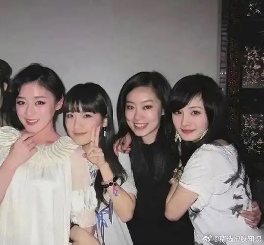 omg原来杨幂张小斐是同班同学啊!