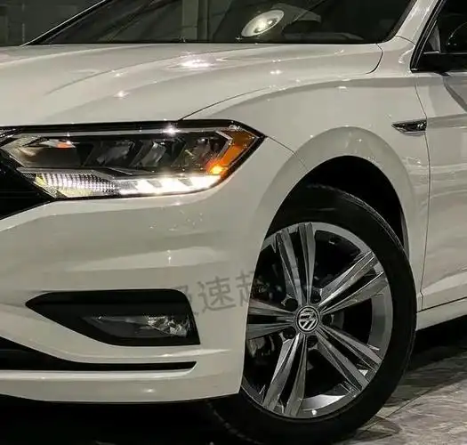 大众速腾运动版实拍,2.0t 8at,加速6秒,质感更强,看啥思域