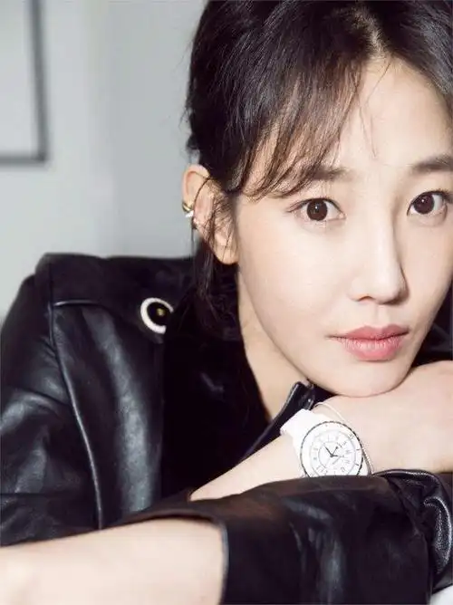 一指禅事件让其难翻身,曾获张艺谋盛赞的白百何,终究败给了欲望