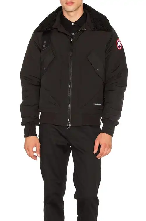 canada goose bromley 染色绵羊皮领飞行员夹克 – 黑色 | revolve