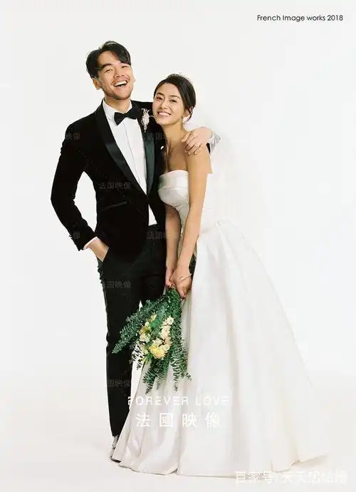 最萌身高差婚纱照,这些姿势你绝对不能错过!