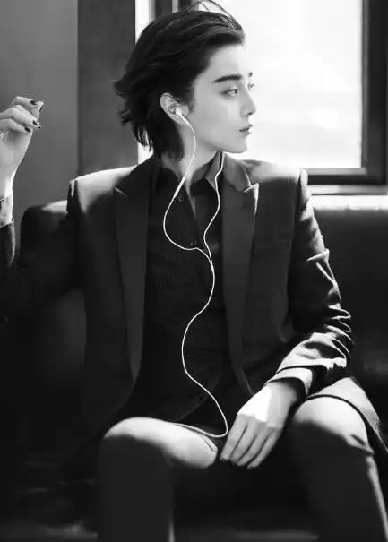 赵丽颖女扮男装狂撩妹 范冰冰孙俪郑爽 当红女星女扮男装