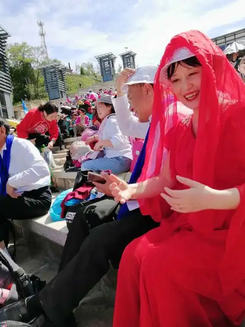 同聚洛南,共庆华诞,唱响和平,高歌未来——2019年西安合唱协会欢庆